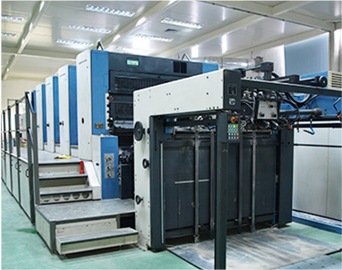 PE heat shrinkable film and multi-layer flexible packaging products